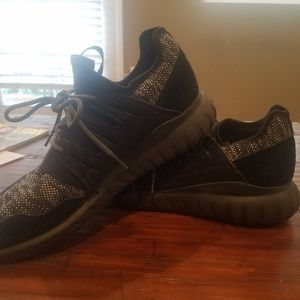 Adidas Tubular Radial